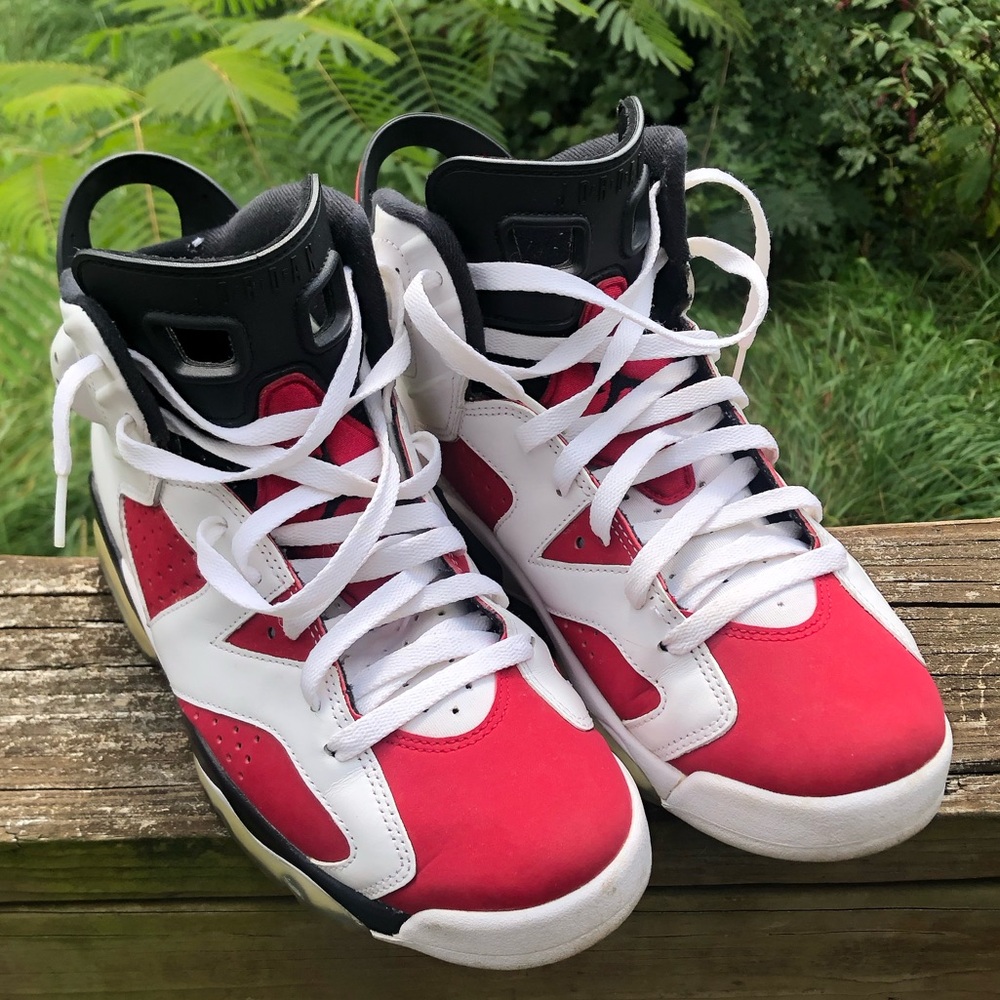 Carmine Retro 6